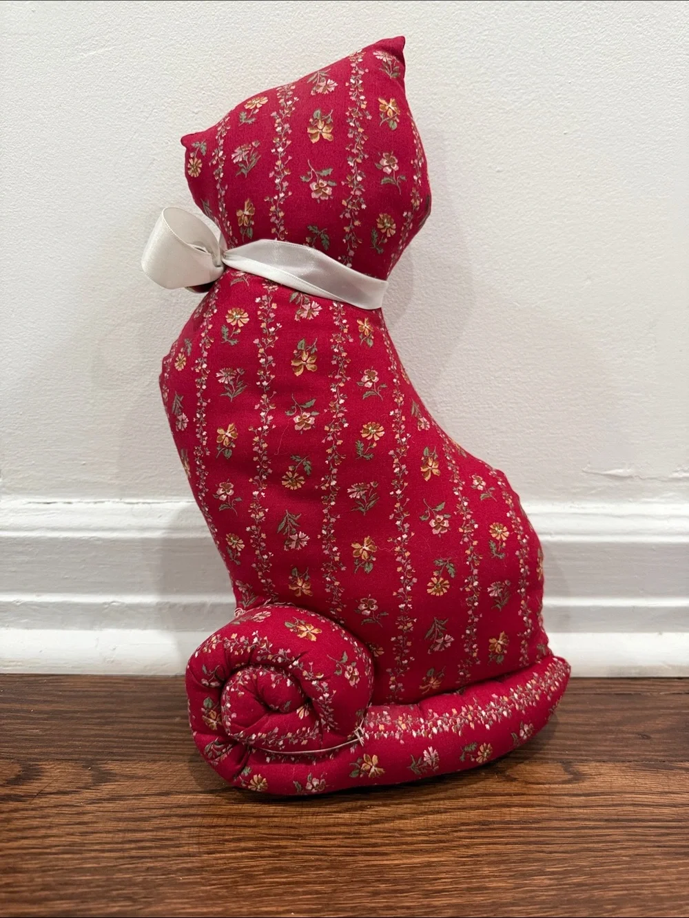 Handcrafted Red Floral Cat Pillow Décor